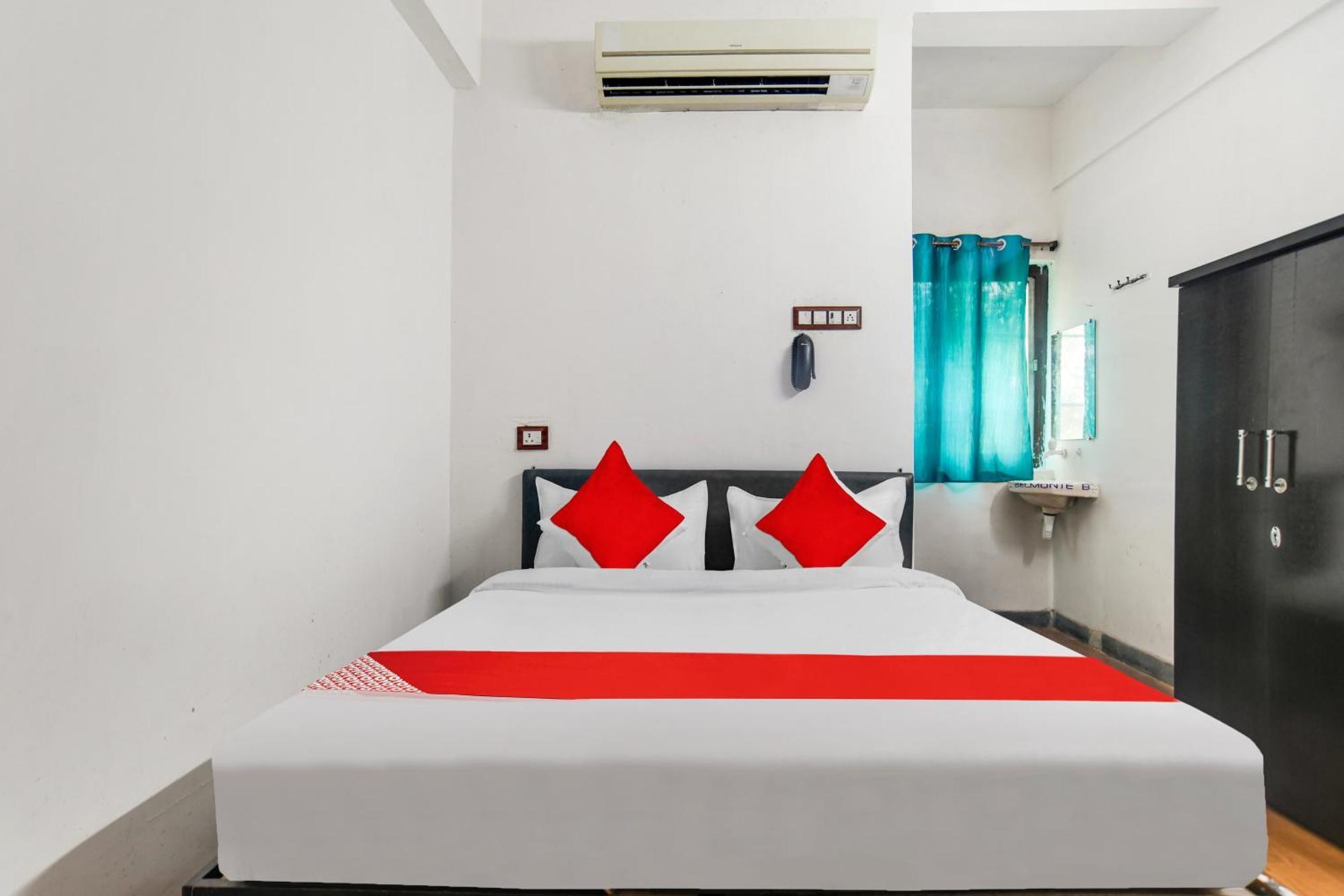 Oyo Flagship Hotel Shree United Indaur Exteriér fotografie
